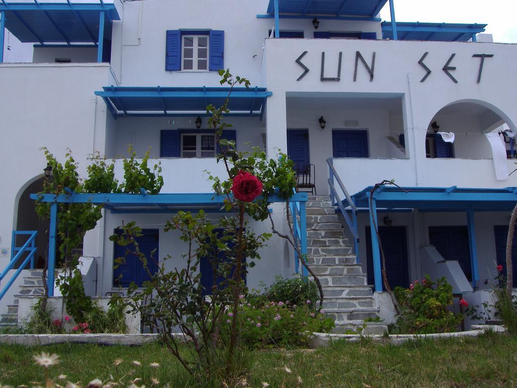 Sunset Apart otel Agios Prokopios  Oda fotoğraf